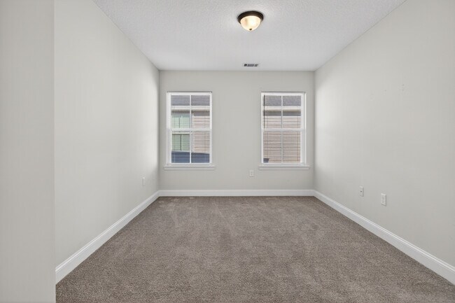 Building Photo - 20 Centennial Ct