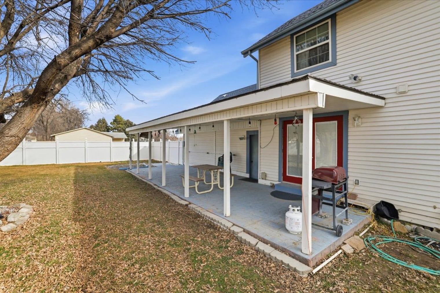 Building Photo - 925 S Haskett St