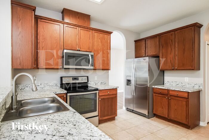 Building Photo - 15349 Montesino Dr