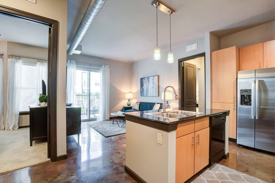 Building Photo - Millennium Westshore