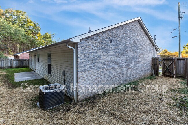 Building Photo - 1882 Explorer Ln