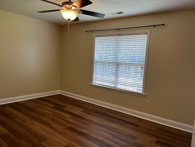 Building Photo - Home in New Bern's Arcadia Village neighborhood