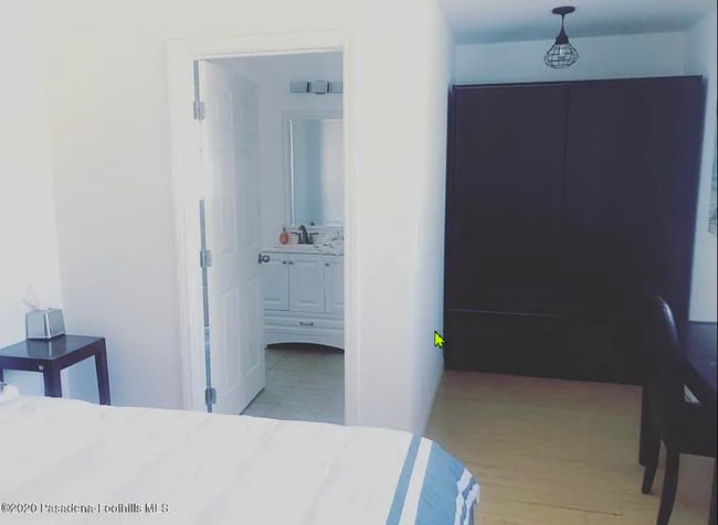 Building Photo - 748 1/2 N La Jolla Ave-748)