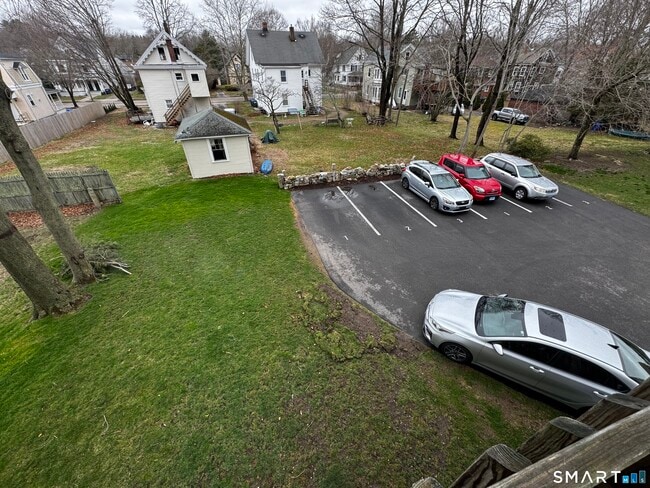 Building Photo - 25 Lester Ave