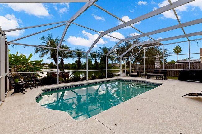 Building Photo - 870 Bayou View Dr