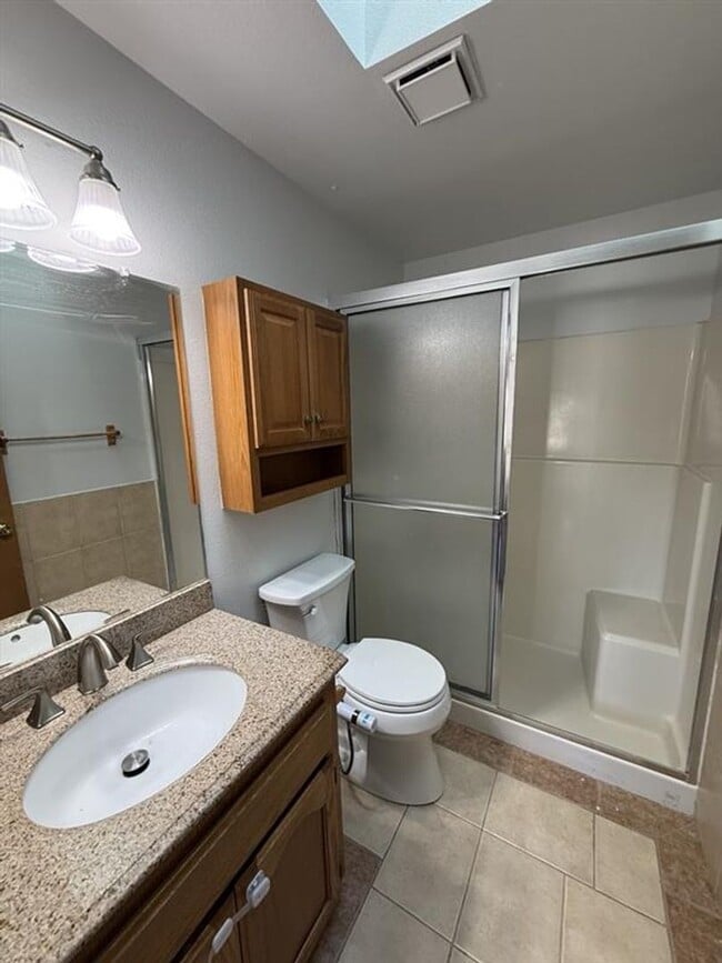 Building Photo - 1943 SE 73rd Ave