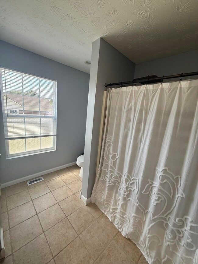 Building Photo - 426 Bryants Way