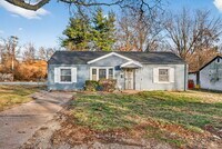 Building Photo - 9868 Lorna Ln