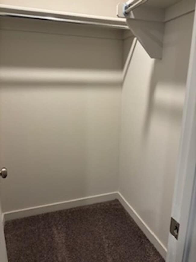 Building Photo - 2120 SE 90th St