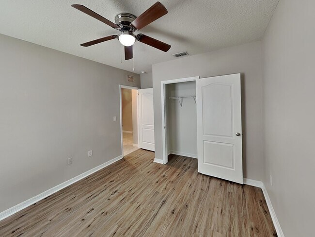 Building Photo - 361 Honey Bell Rd