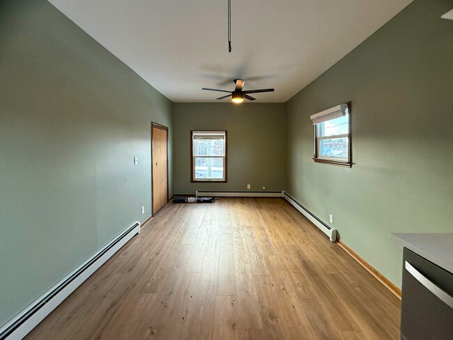 Building Photo - 36465 Main St