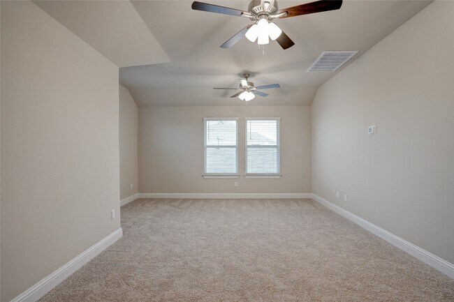 Building Photo - 135 Living Reef Dr