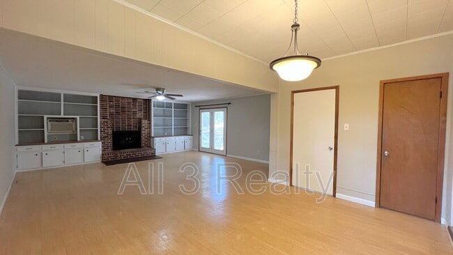 Building Photo - 3505 Pelzer Ave