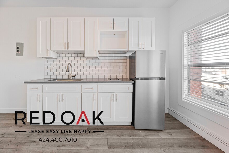 Building Photo - 744 Beacon Ave