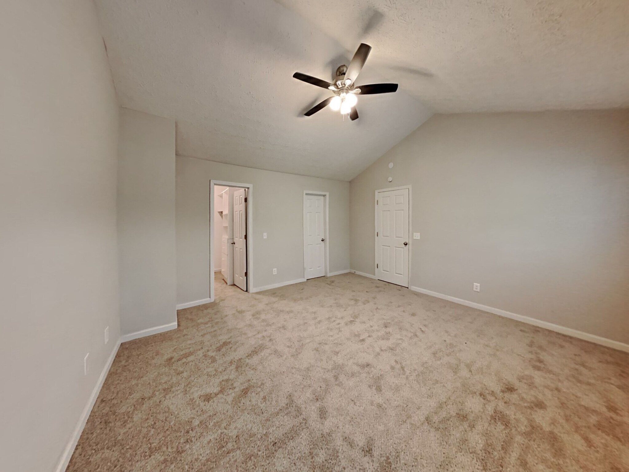 Building Photo - 3718 Cherokee Overlook Dr