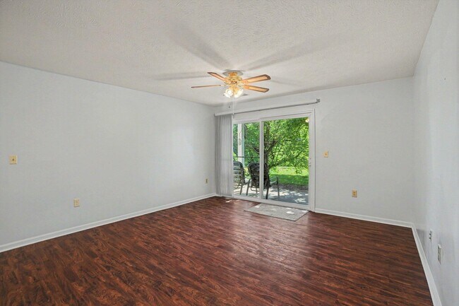 Building Photo - 38 Rio Grande Cir