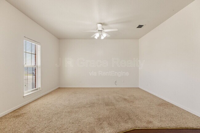 Building Photo - 10005 Amber Cir