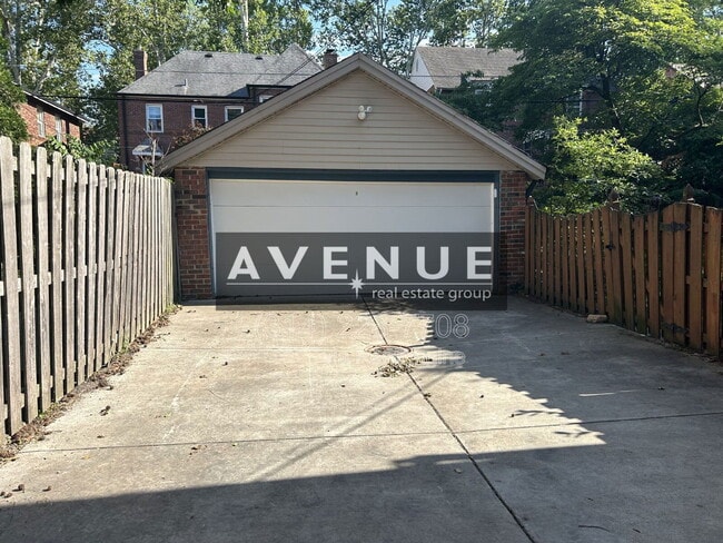 Building Photo - 7248 Stanford Ave