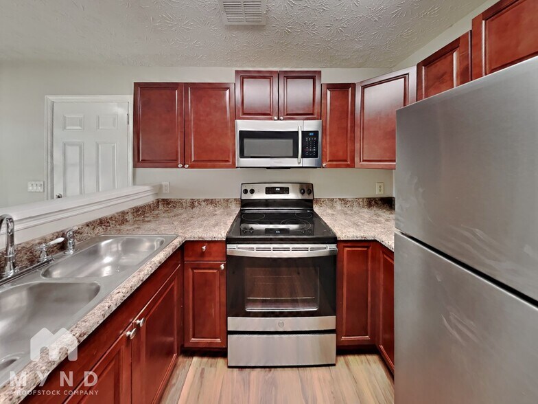 Building Photo - 3259 Pawnee Dr