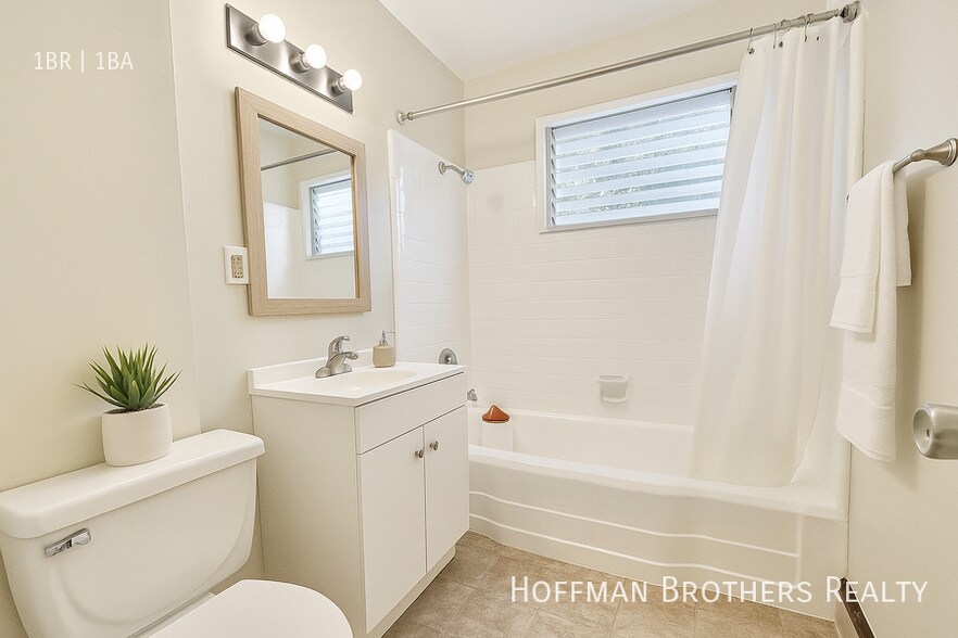 Building Photo - 8262 Blackburn Ave