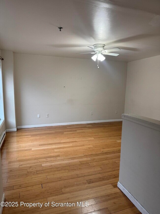 Building Photo - 114 Prospect Ave