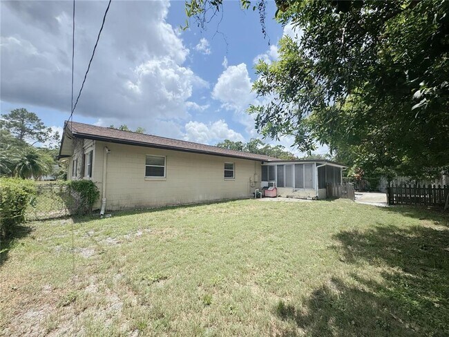 Building Photo - 2831 Lion Heart Rd