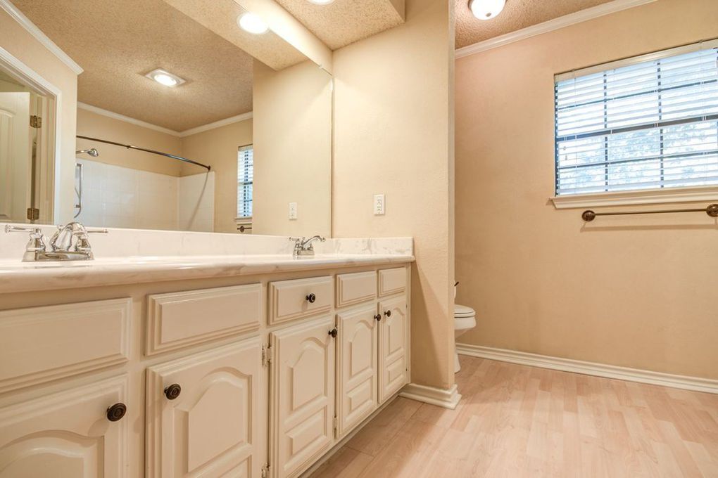 Master Bath - 303 Confederate Dr