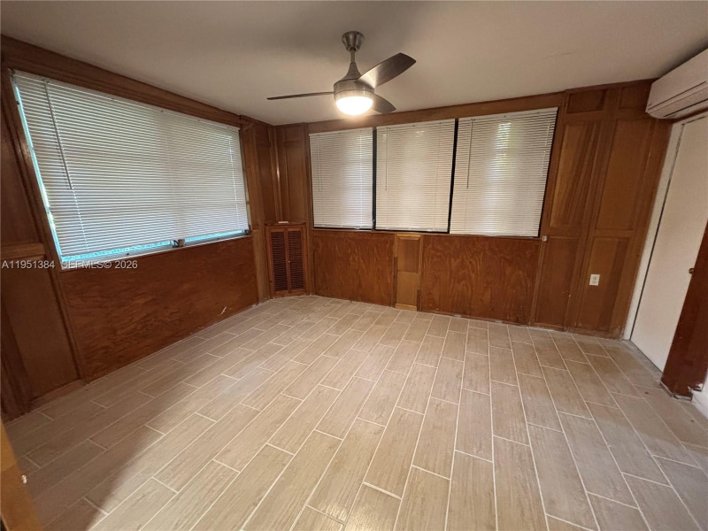 Building Photo - 2510 NE 9th Terrace