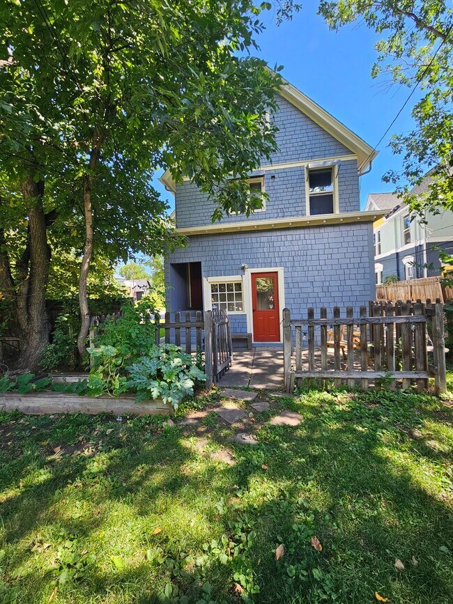 Building Photo - 3414 W 23rd Ave