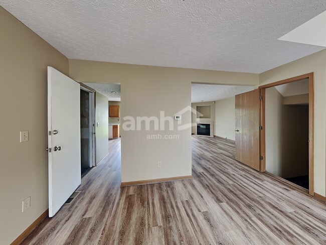 Building Photo - 6476 Kelsey Ct