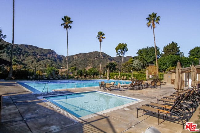 Building Photo - 17157 Avenida De Santa Ynez