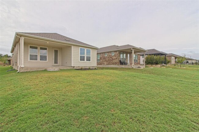 Building Photo - 608 Benton Ln