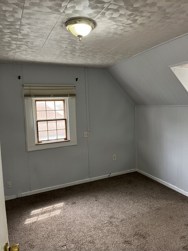 Building Photo - 5211 Shady Ln