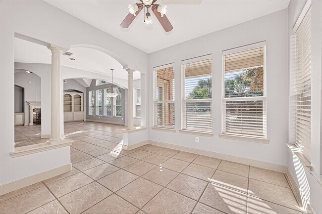 Building Photo - 3427 Lakeridge Canyon Dr