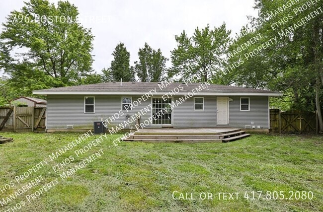 Building Photo - 796 Poston St