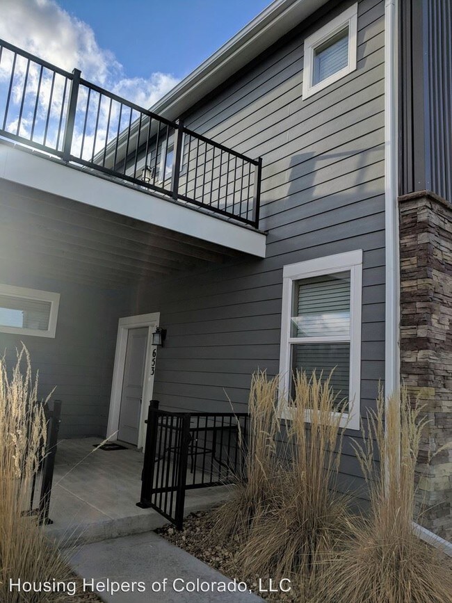 Building Photo - 653 Grandview Meadows Dr