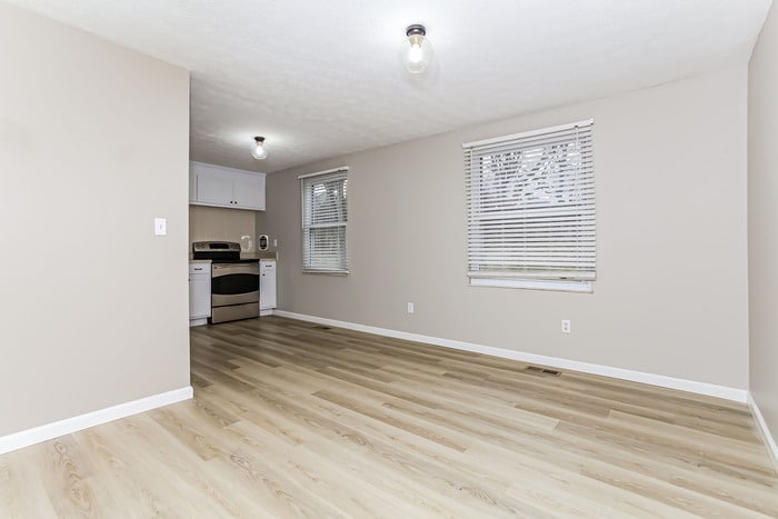 Building Photo - 5370 Casual Ct