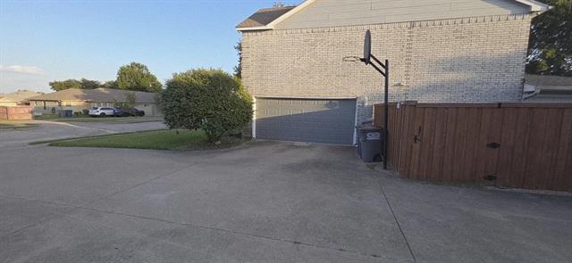 Building Photo - 5313 Peach Tree Ln
