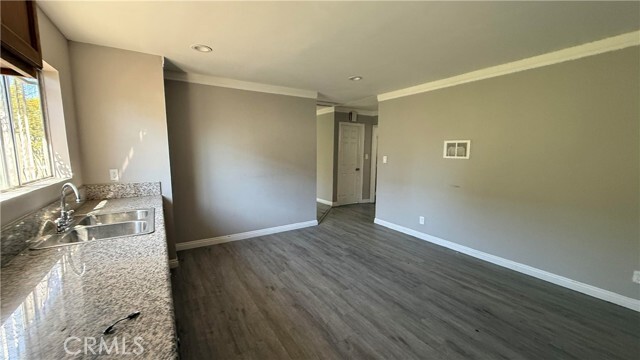 Building Photo - 1542 Ricardo St