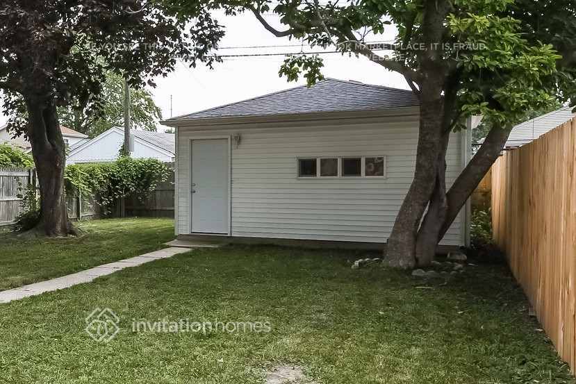 Building Photo - 3536 W 80th Pl