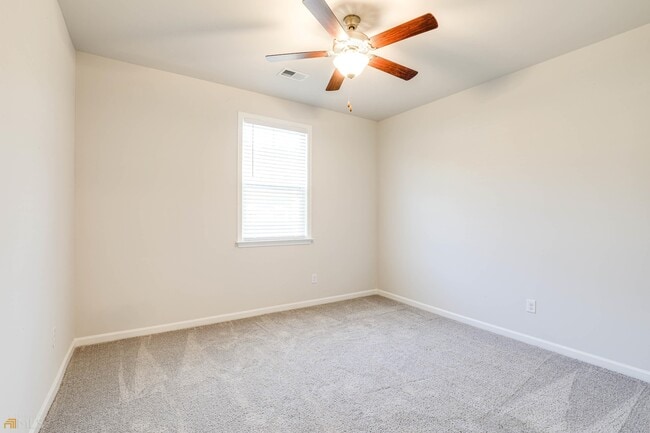 Building Photo - 360 Caledonia Ct