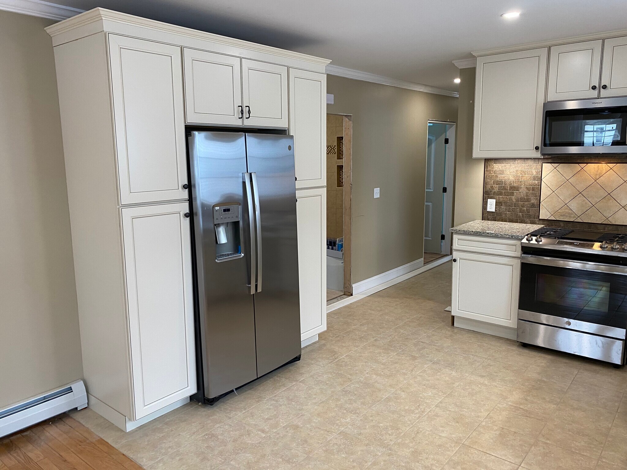 Building Photo - 321 Turner St