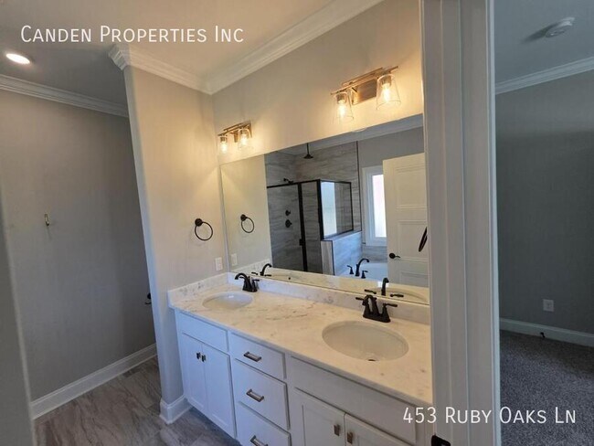 Building Photo - 453 Ruby Oaks Ln