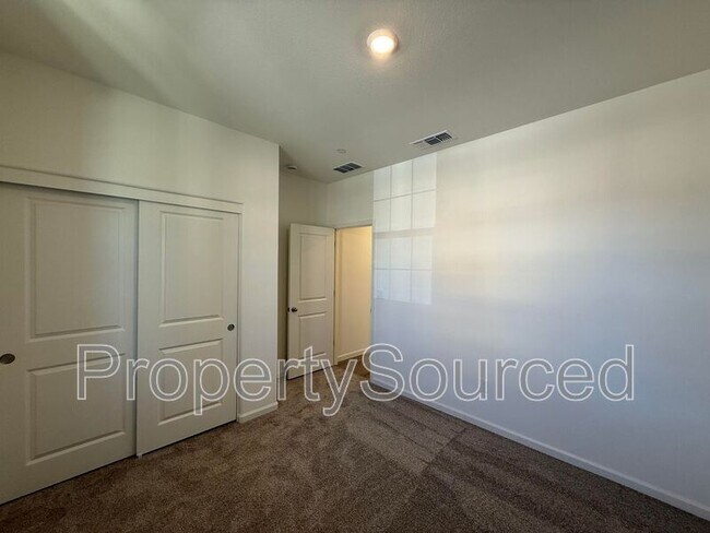 Building Photo - 2454 Cortese St