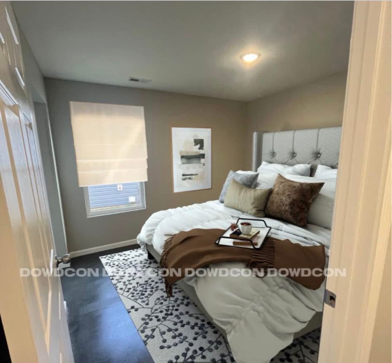 Building Photo - 1300 W Mar Elm St