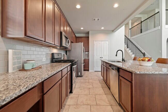 Building Photo - 29650 Yaupon Shore Dr