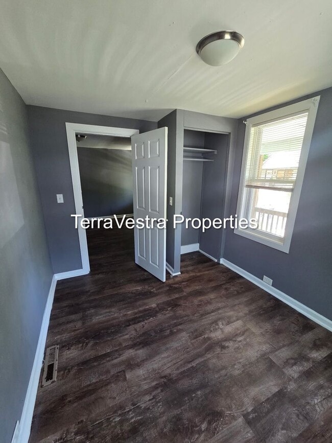 Building Photo - Single Family in Paulsboro! Eligible for $500 Security Deposit.