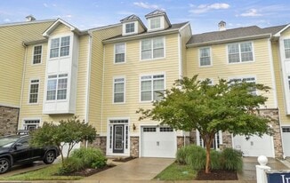 Building Photo - 205 Monroe Point Dr