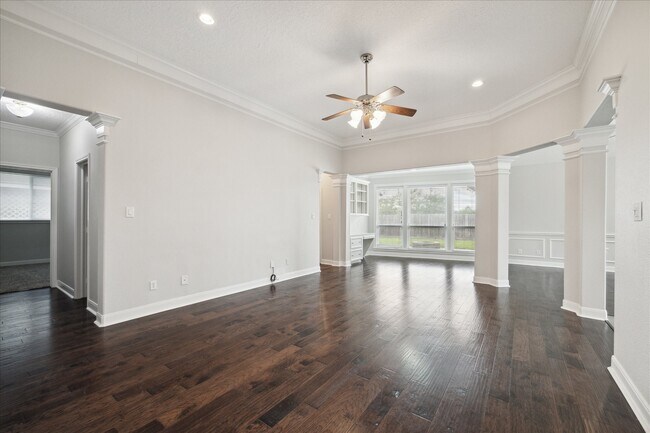 Building Photo - 20334 Hampshire Rocks Dr