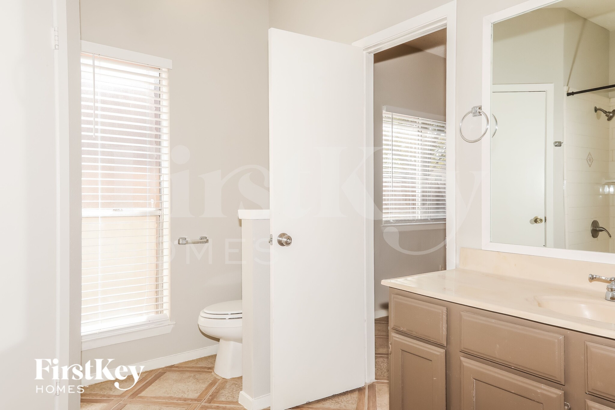 Building Photo - 17214 Thorhill St